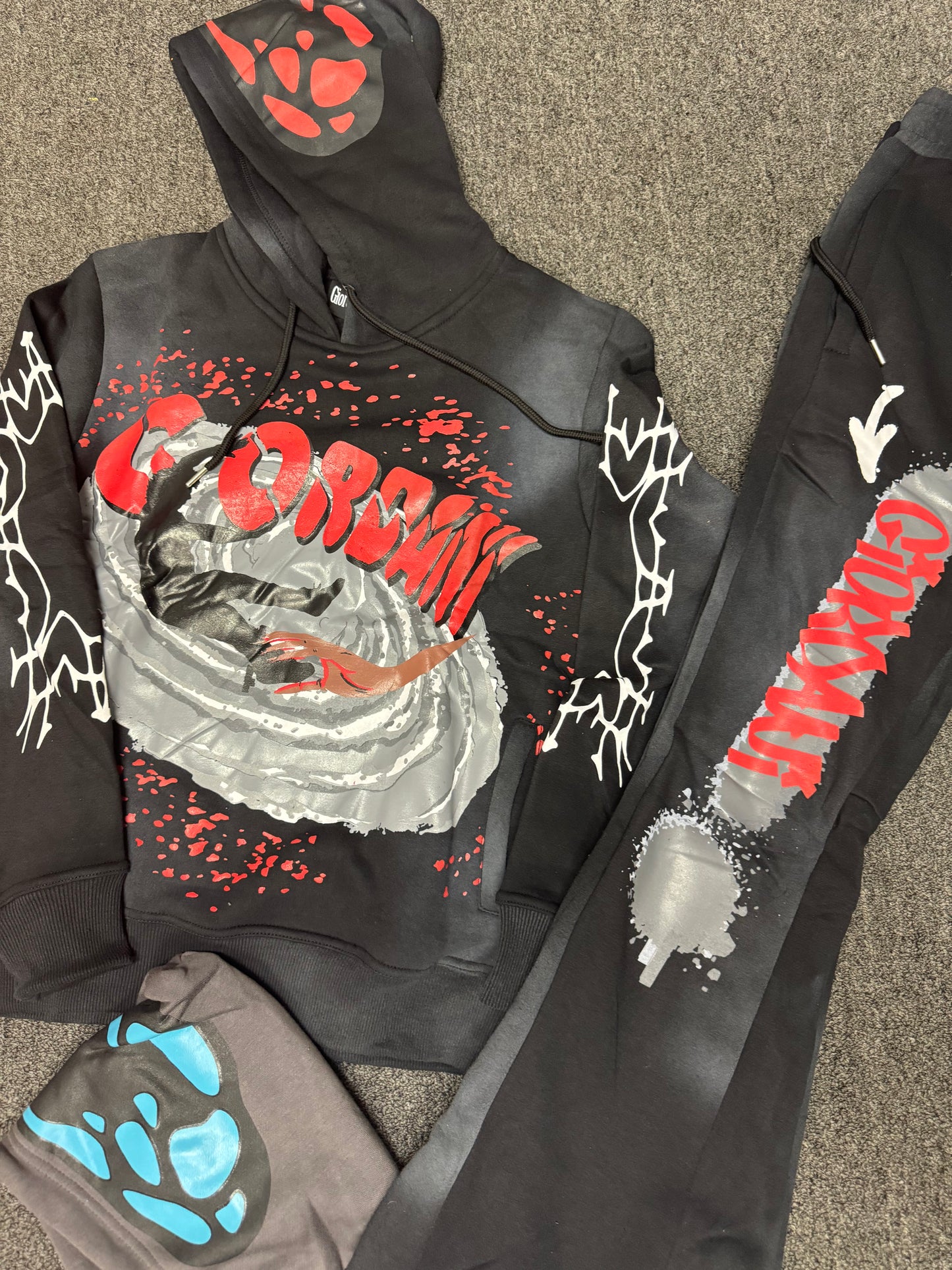 Giordani “Sinking Society” Sets