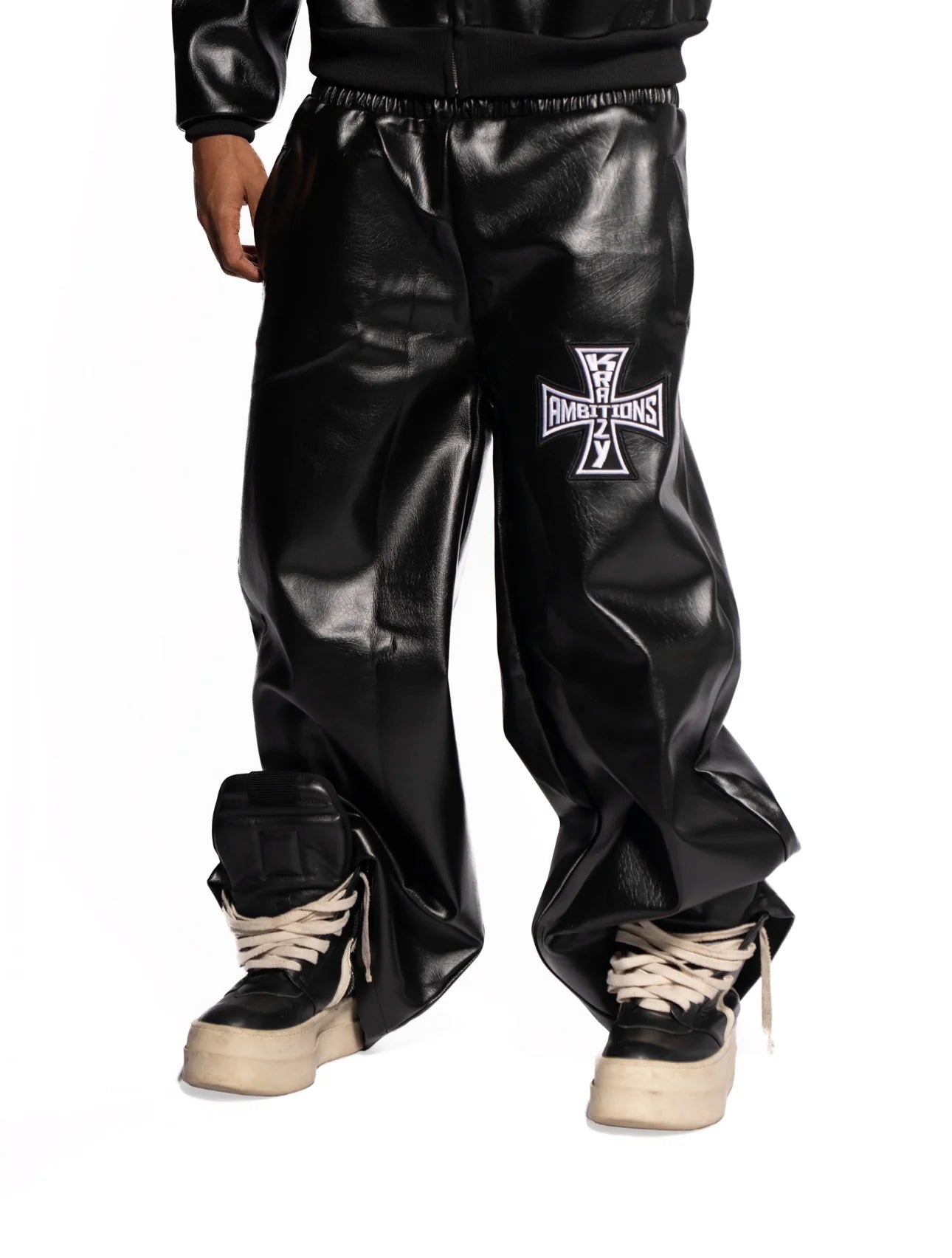 Kza Leather runway sets
